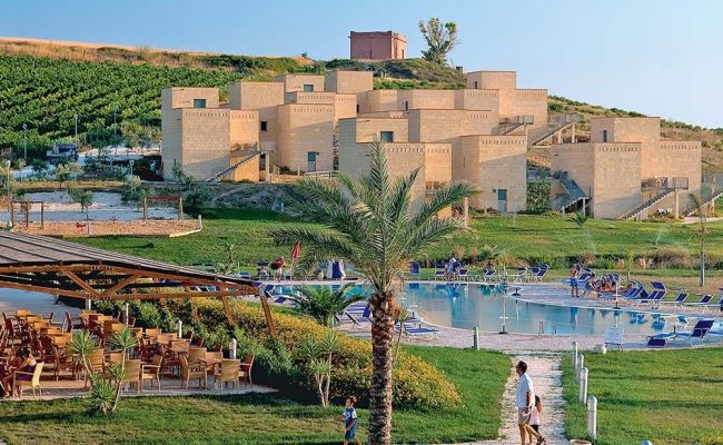 Menfi Beach Resort estate 2017